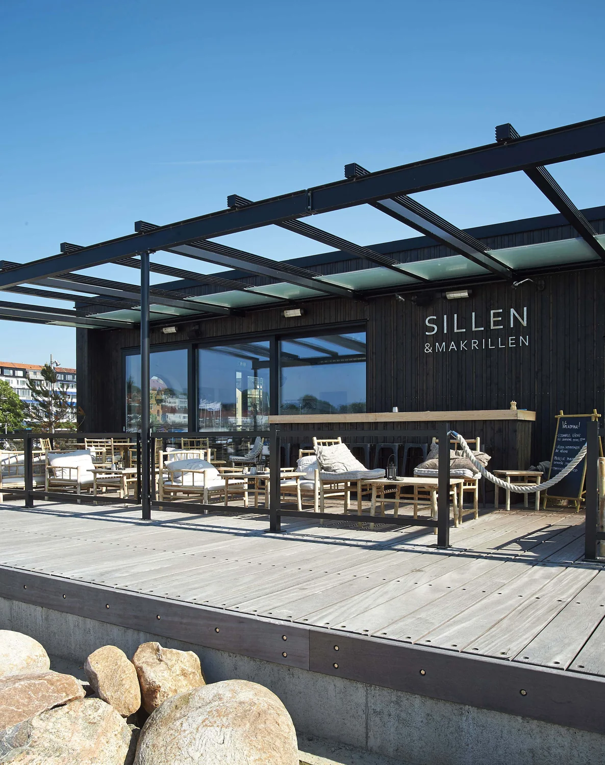 Sillen och Makrillen – retractable glass roof, photograph 3